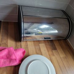 bread bin