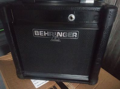 Behringer Speaker and cabinet 8inch for guitar