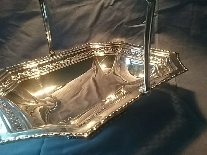 EPNS Table Centre Pierced Basket