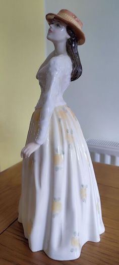 Royal Doulton Susannah HN 4221