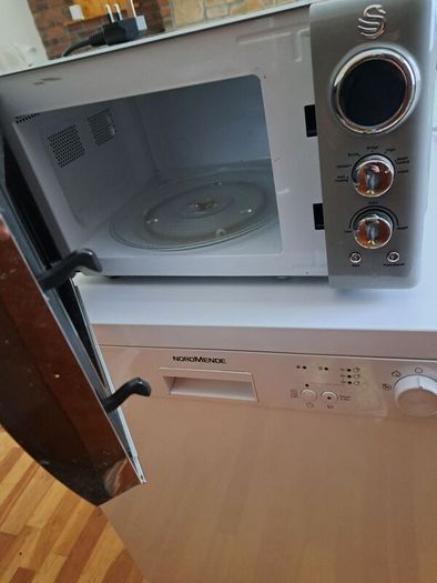 Fridge, dishwasher, chest freezer, microwave