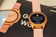Samsung galaxy Watch SM-R810 , 42mm, GOLD, Smartwatch (Used).