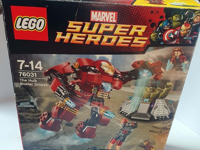 Lego Marvel Superheroes 76031: The Hulk Buster Smash (2015) 100% Complete W/BOX