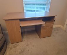 Computer desk