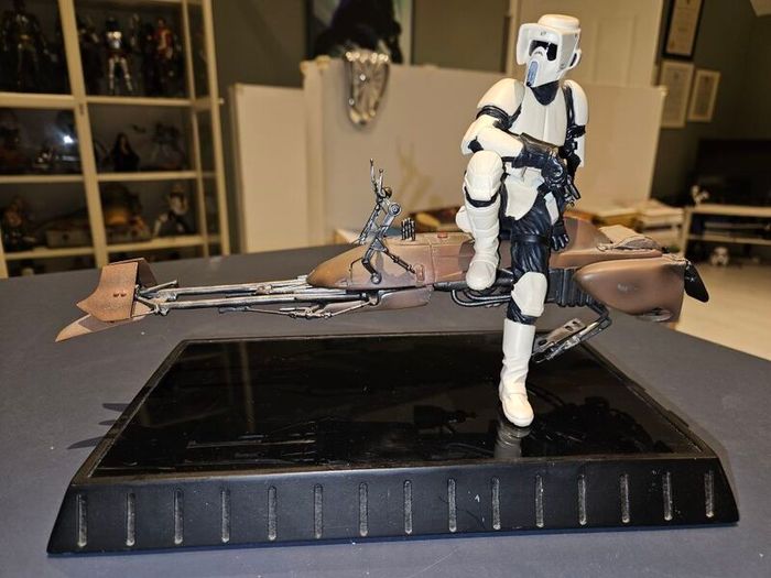Gentle Giant Stars Wars Scout Trooper and Speeder Bike statue