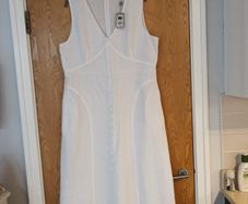 Paul Costelloe  Living White Linen Dress With 2 Hidden Side Pockets.  S.16.  B.N.W.T