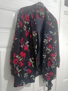 blazer navy size 12 nice tie detail on sleeve