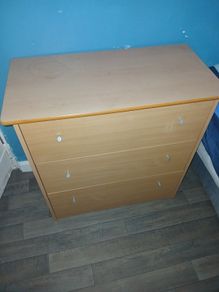 Chest of drawers