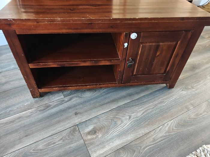 TV stand