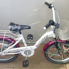 Girls bike