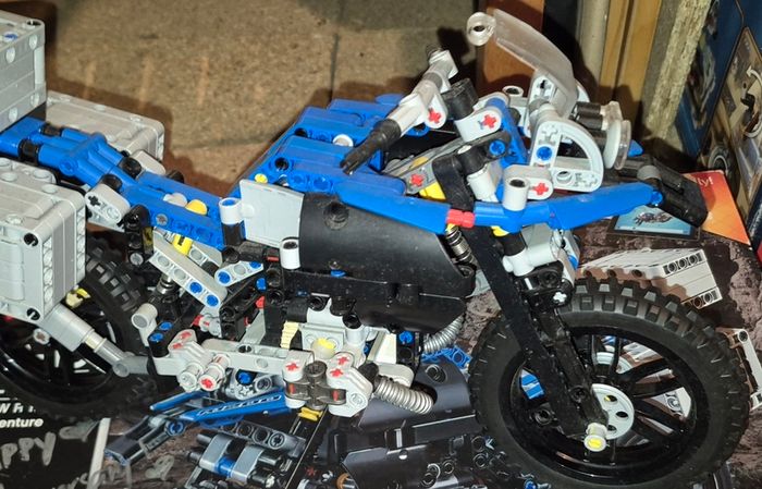 LEGO Technic 42063 BMW R 1200 GS Adventure