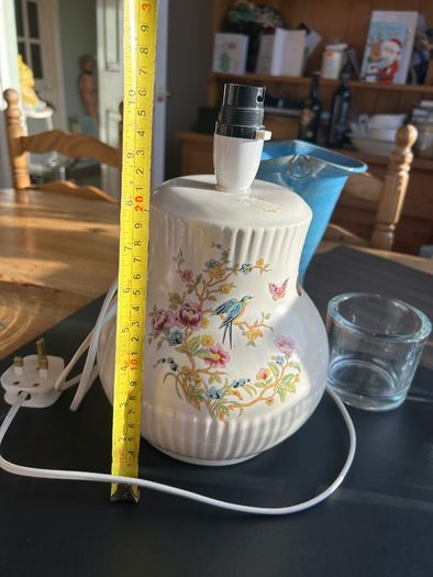 Vintage Wicklow Vale Ceramics  Lamp