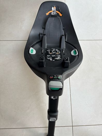 Cybex Cloud Z iSize Car Seat + Isofix Base + Rain Cover