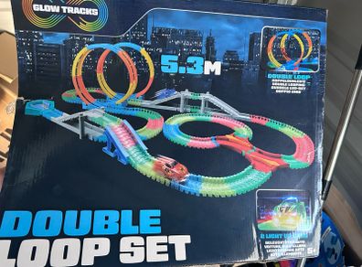 Double Loop Glow Track