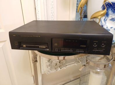 Pioneer CD player