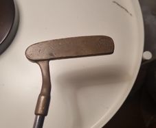 Hot blade Putter
