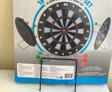Safety dart board