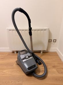 Miele Blizzard CX1