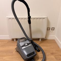 Miele Blizzard CX1