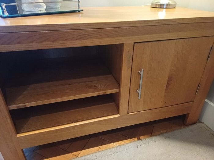 Solid Oak TV cabinet Modern design