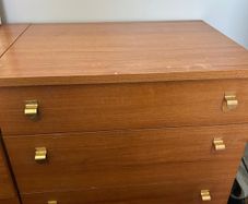 Chest of drawers