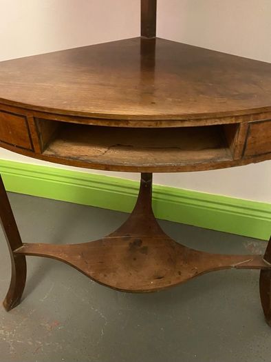 Georgian corner washstand