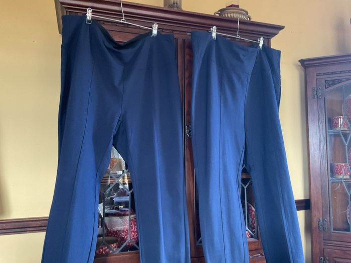 NEW FINAL REDUCTION. navy pull up casual trousers  from Style & Co. USA Size 3X which will fit 26/28.   Length from waist to hemline is 40 inches