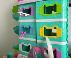 Gabby doll house