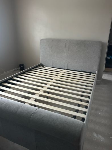 5ft kingsize sleigh bedframe . Grey fabric. Ez living bed
