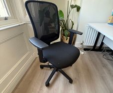 5 Office Chairs 15 euro each