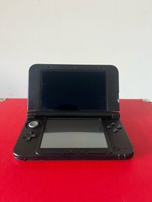 Nintendo 3DS XL Silver Console Bundle + Luigi's Mansion 2 & 4GB SD Card