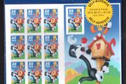 1998 USA 32c Sylvester &amp; Tweety pane of 10 with Self-Adhesive Commemorative Stamps Sheet Mint Never Hinged (MNH) in original packaging.