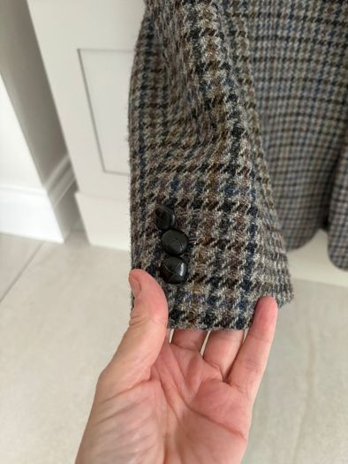 Gents Harris Tweed jacket in a very versatile check colour of grey brown and a little blue IN PERFECT CONDITION