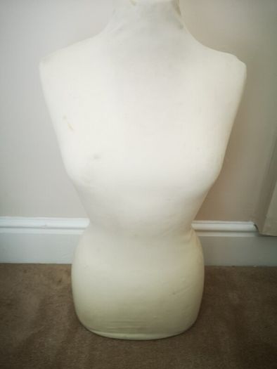 Dress Form / Mannequin Bust