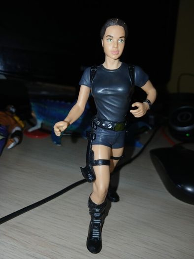 Playmates Lara Croft Tomb Raider 6" Figure 2001