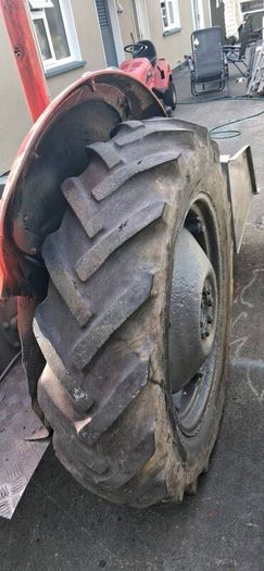 Tractor