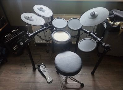 Yamaha DTX502 Electronic Drum Kit