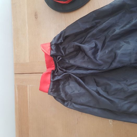 magician outfit