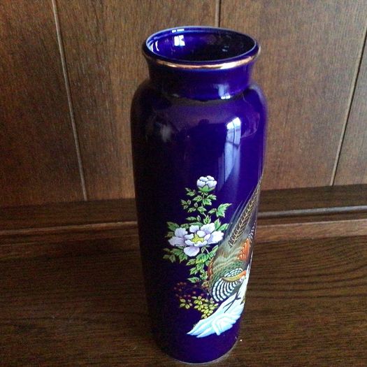 Japanesse Coalbolt Blue Kutani Vase