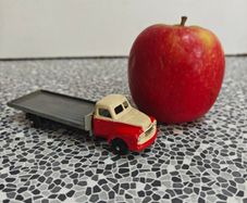 Dublo Dinky Meccano no. 066Bedford Flatbed Truck