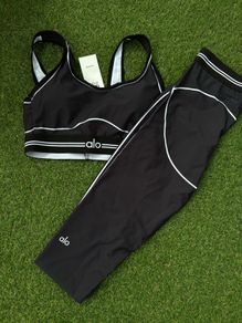 Alo Yoga Set