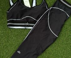 Alo Yoga Set