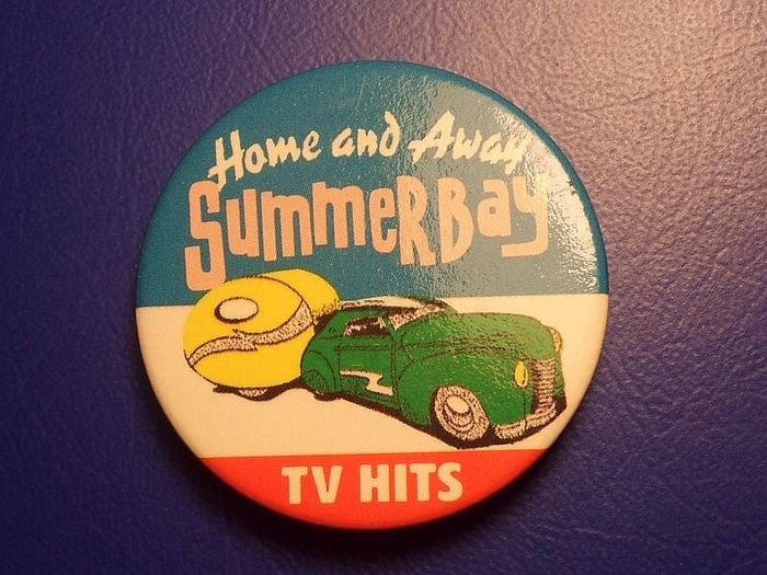 HOME & AWAY (Australian TV soap drama) - a scarce mug by Coloroll (1989) + a free SUMMER BAY badge (early 1990s)