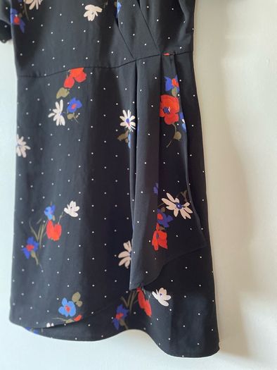 Warehouse black floral dress size 8 New without tags
