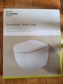 White toilet SEAT (NEW)