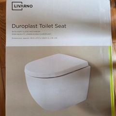 White toilet SEAT (NEW)