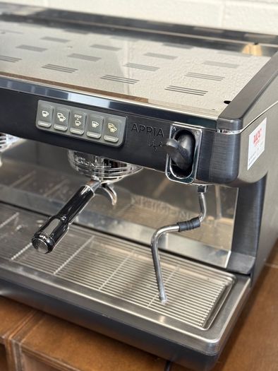 Nuova Simonelli Appia II 2 Group Commercial Coffee Espresso Machine