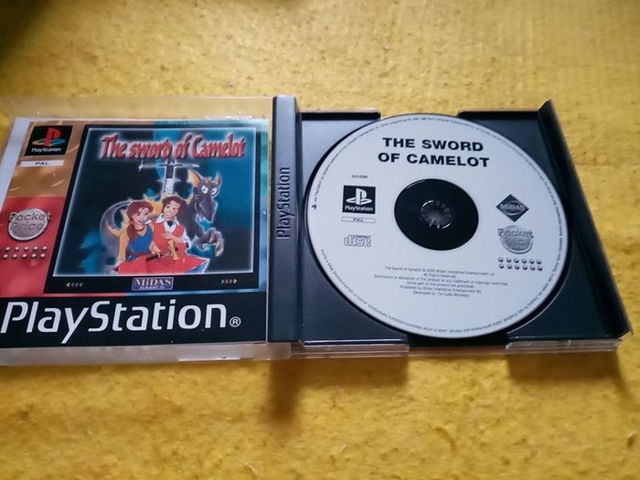 The sword of Camelot PlayStation 1 Ps1 PlayStation 2 ps2 games Original Pal version