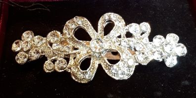 New bow brooch