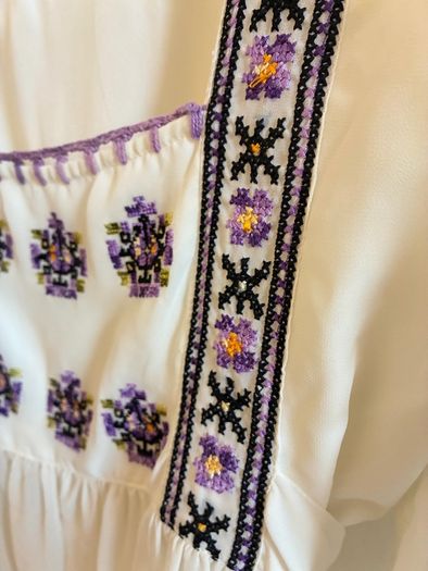 Monsoon square neck tie back blouse with crochet and cross stitch details